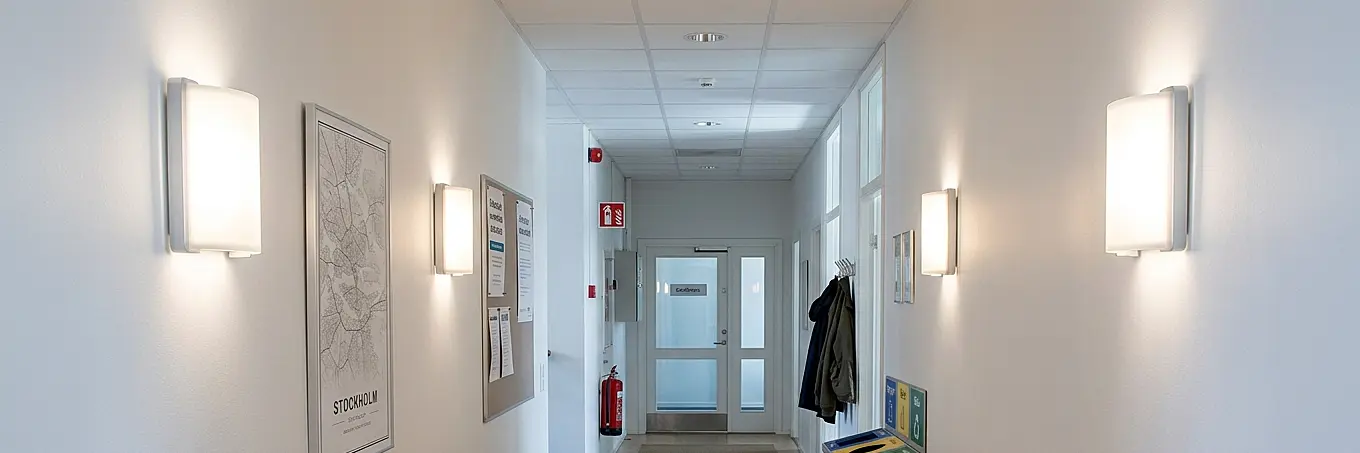 Viggo vägglampett från Alento